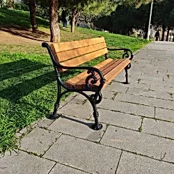 Metal Ayaklı Ahşap Bank Ecem